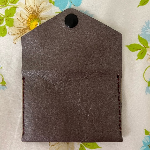 Handmade Genuine Leather Wallet - Picture 4 of 5